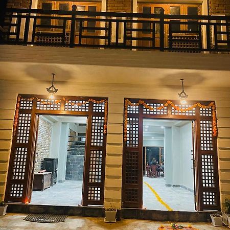 בנדיפור Pasne Aajako Hotel מראה חיצוני תמונה
