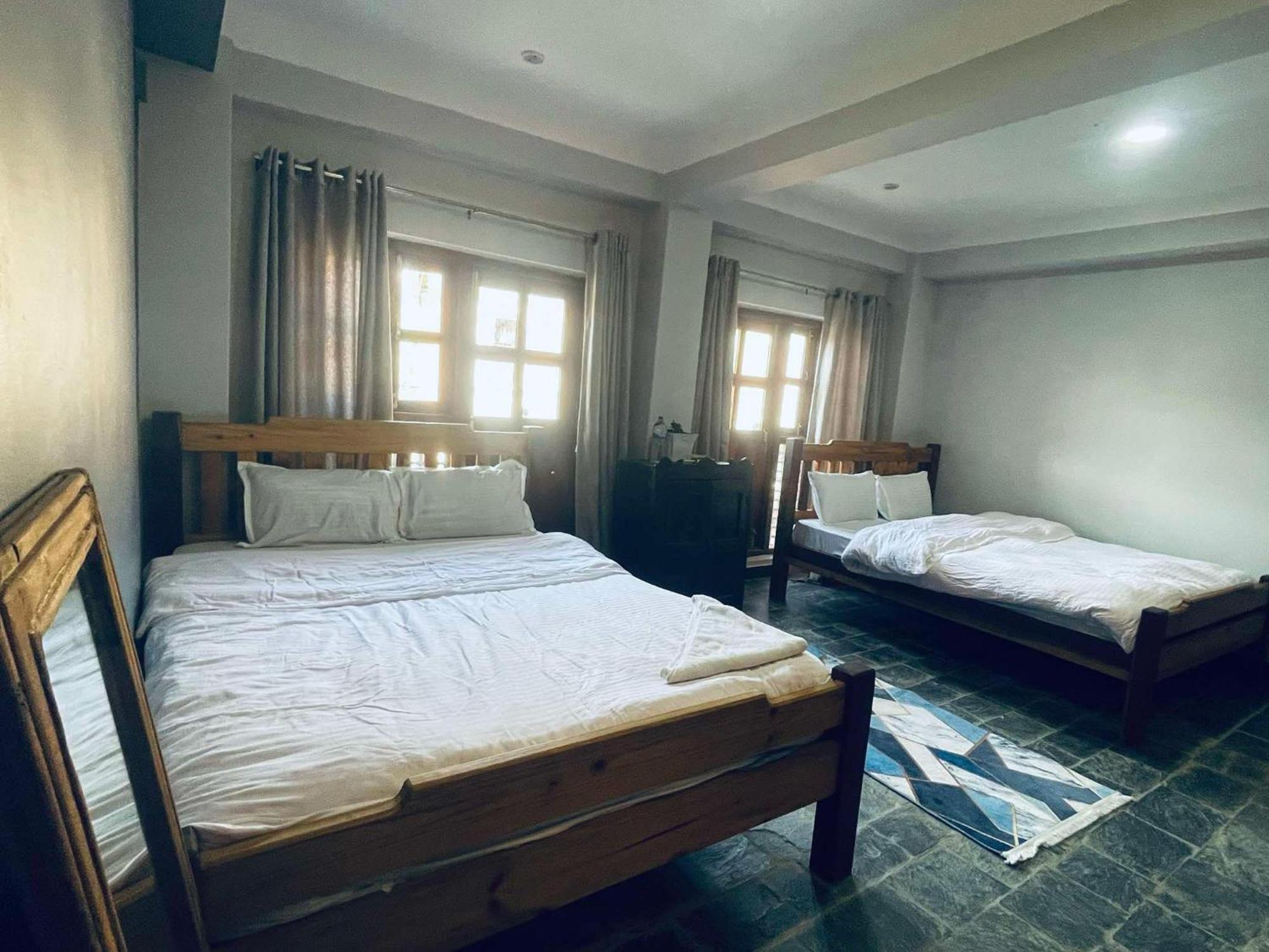 בנדיפור Pasne Aajako Hotel מראה חיצוני תמונה
