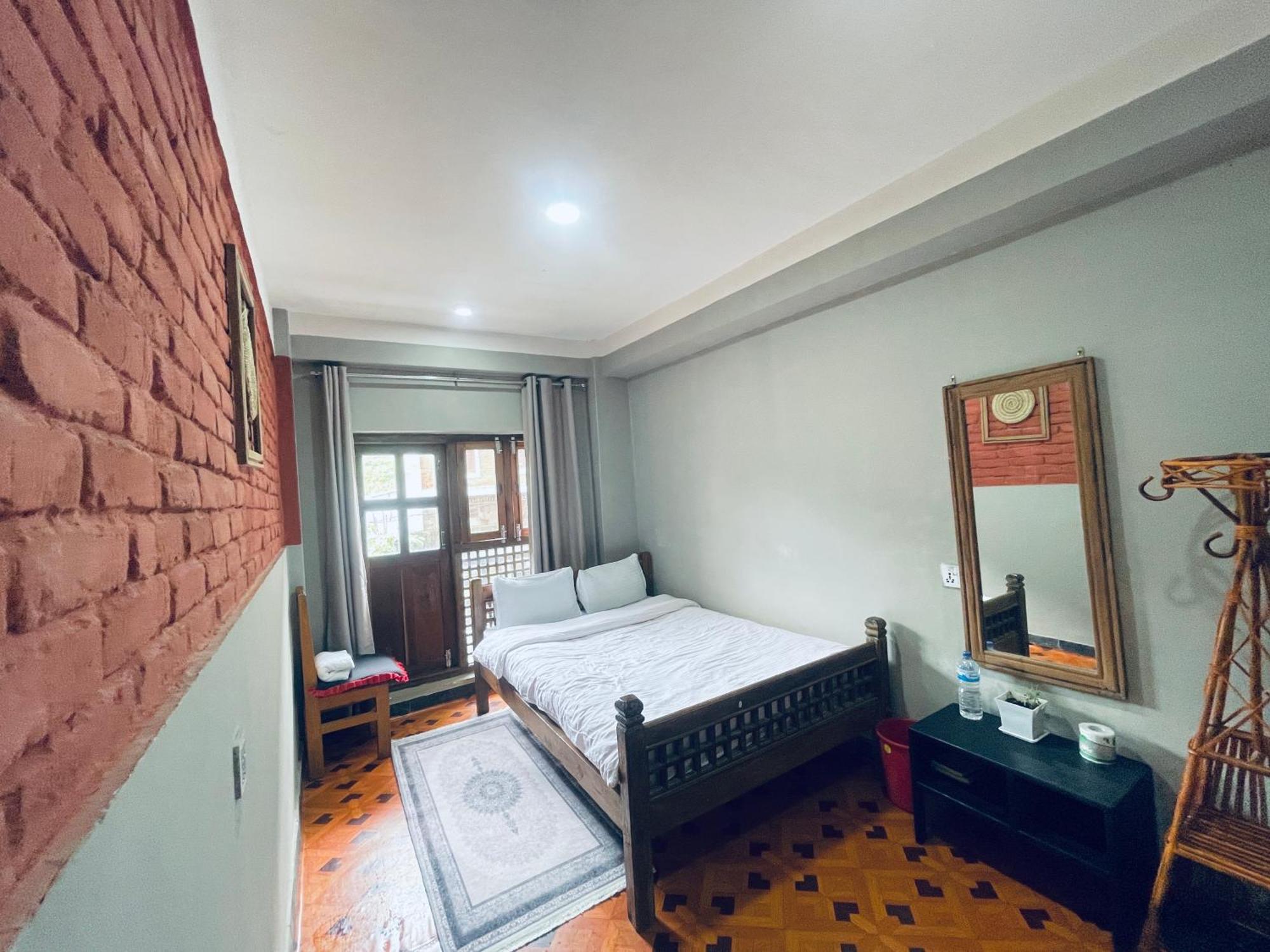 בנדיפור Pasne Aajako Hotel מראה חיצוני תמונה